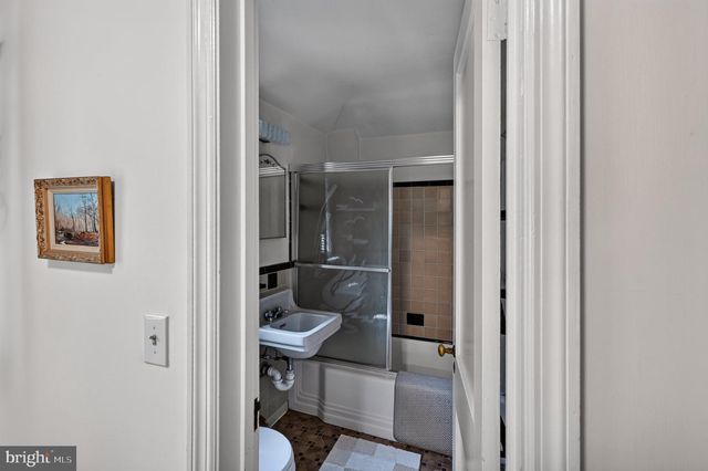 210 N EVERGREEN ST, Arlington, VA 22203
