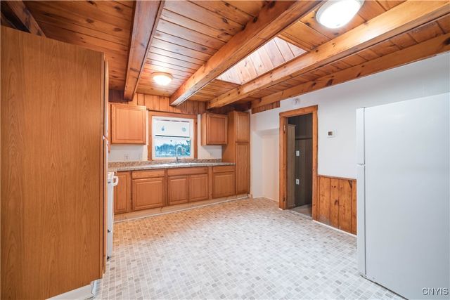 8376 US-20, Pompey, NY 13104