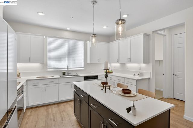 29823 Mission Blvd, Hayward, CA 94544