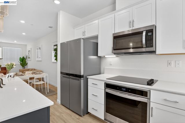 29823 Mission Blvd, Hayward, CA 94544