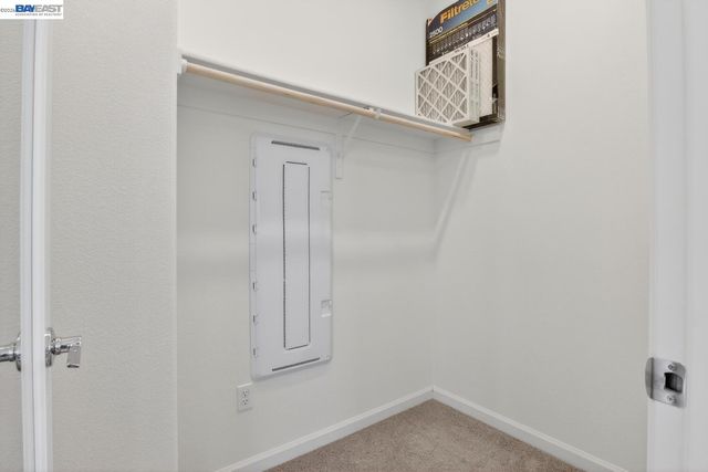 29823 Mission Blvd, Hayward, CA 94544