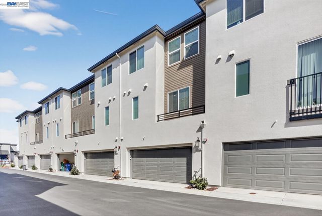 29823 Mission Blvd, Hayward, CA 94544