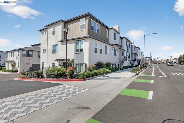 29823 Mission Blvd, Hayward, CA 94544