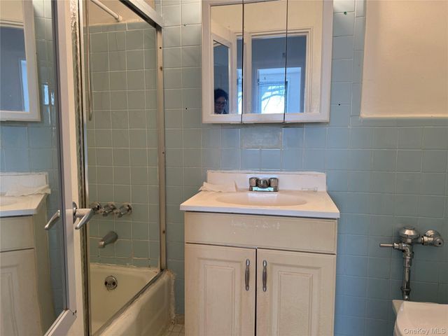 108-49 63rd Ave 2C, Forest Hills, NY 11375