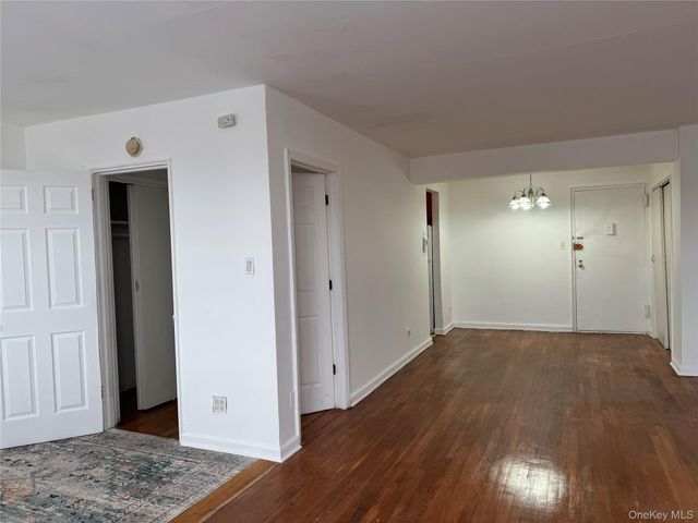 108-49 63rd Ave 2C, Forest Hills, NY 11375