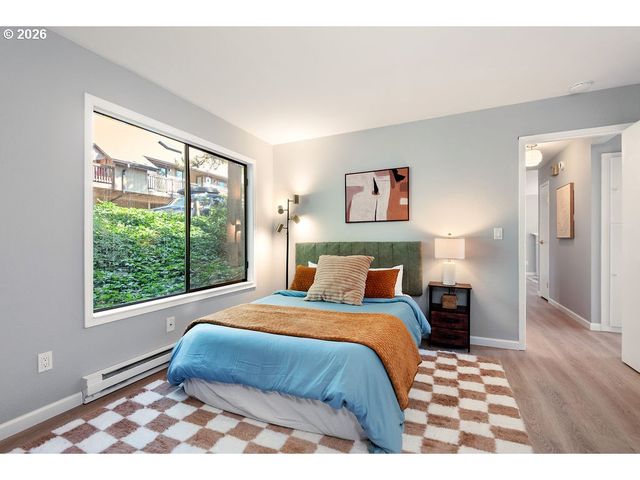 7542 Sw BARNES Rd C, Portland, OR 97225