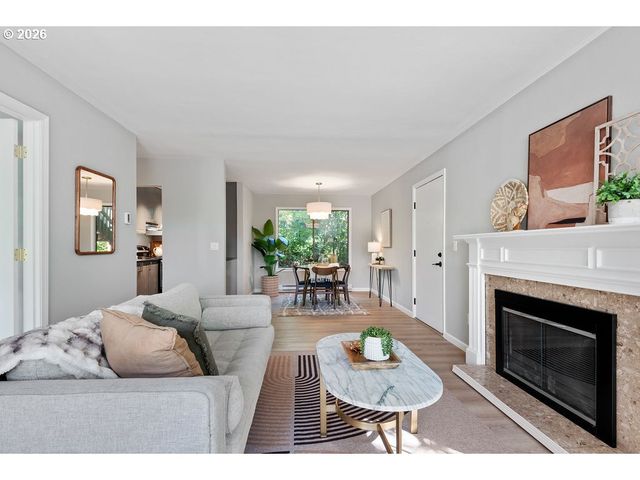 7542 Sw BARNES Rd C, Portland, OR 97225