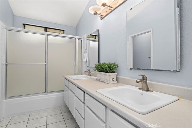 2615 Plaza Del Amo 606, Torrance, CA 90503