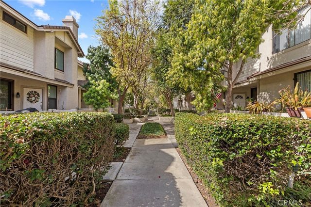 2615 Plaza Del Amo 606, Torrance, CA 90503