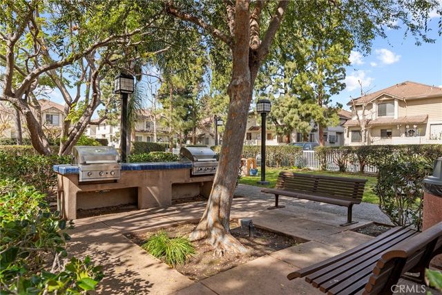 2615 Plaza Del Amo 606, Torrance, CA 90503