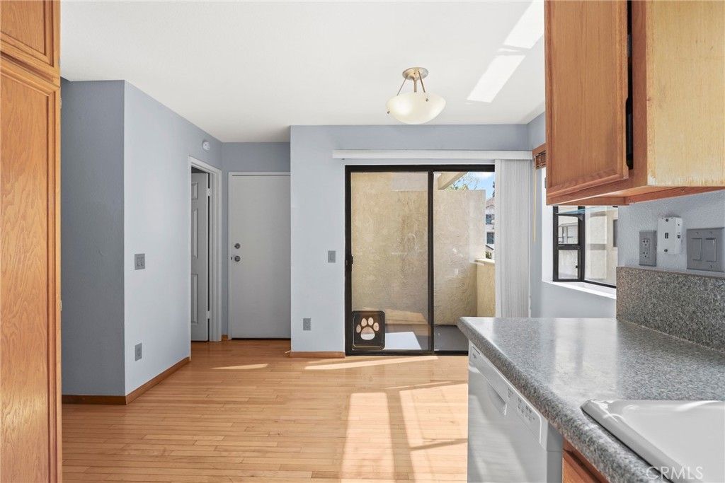 Image 18 of property listing at 2615 Plaza Del Amo 606, Torrance, CA 90503