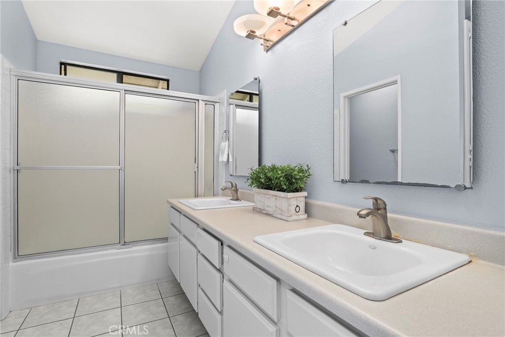 Image 25 of property listing at 2615 Plaza Del Amo 606, Torrance, CA 90503