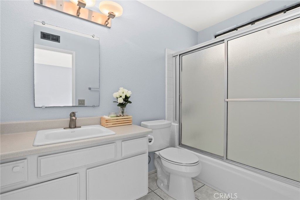 Image 29 of property listing at 2615 Plaza Del Amo 606, Torrance, CA 90503