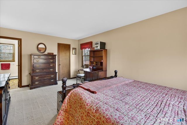 166 Thoreau Drive, Shelton, CT 06484