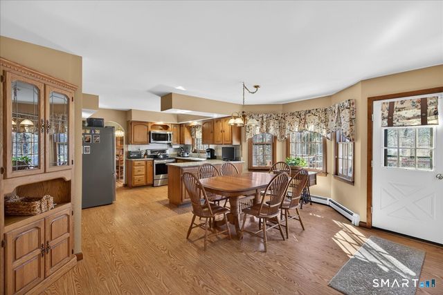 166 Thoreau Drive, Shelton, CT 06484