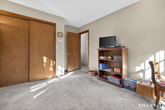 166 Thoreau Drive, Shelton, CT 06484