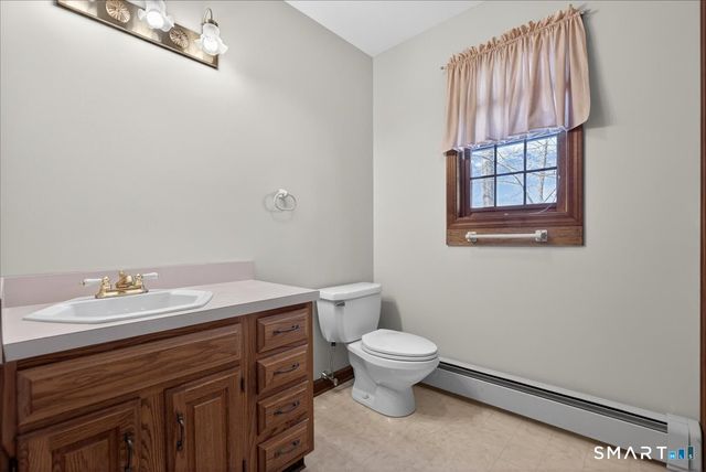 166 Thoreau Drive, Shelton, CT 06484