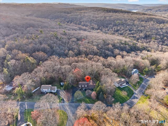 166 Thoreau Drive, Shelton, CT 06484