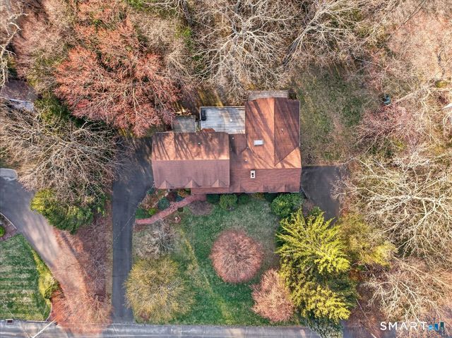 166 Thoreau Drive, Shelton, CT 06484