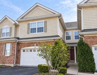 547 Bobby Ann Court, Roselle, IL 60172