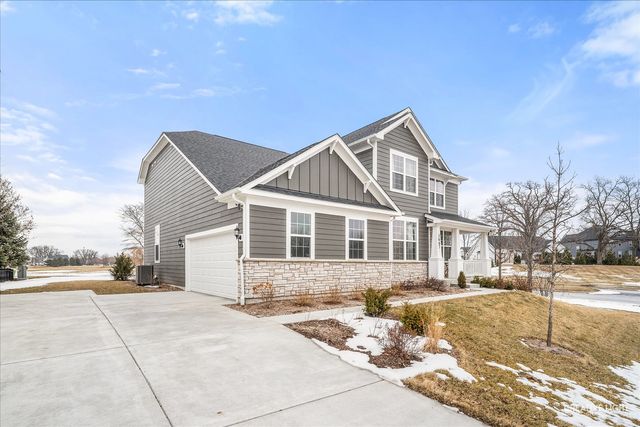 3667 Peregrine Way, Elgin, IL 60124