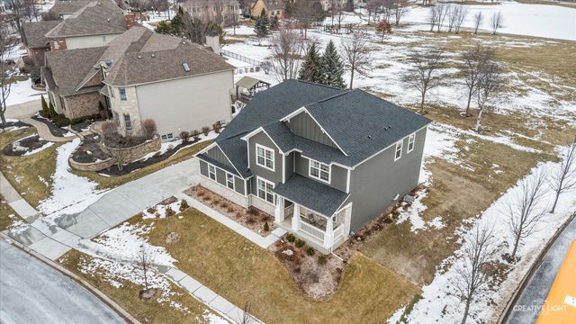 3667 Peregrine Way, Elgin, IL 60124