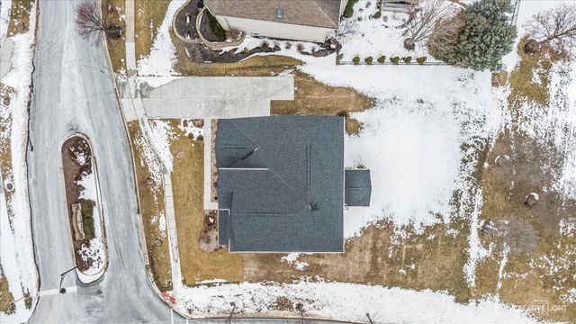 3667 Peregrine Way, Elgin, IL 60124