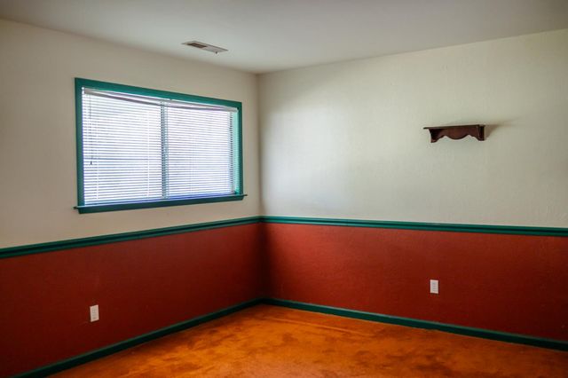 23290 E Shadow Dr, Auburn, CA 95602