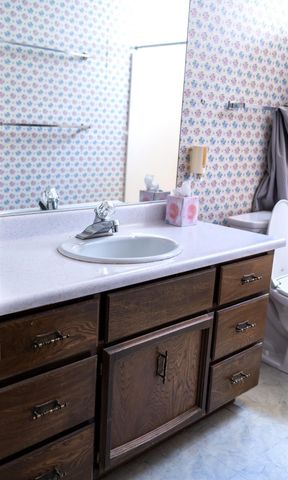 23290 E Shadow Dr, Auburn, CA 95602