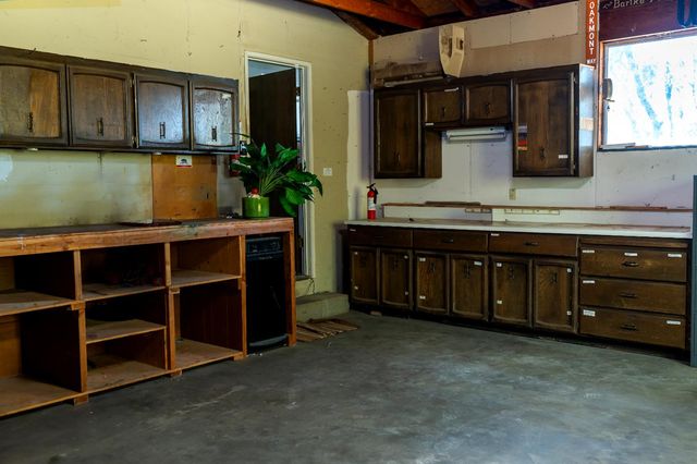 23290 E Shadow Dr, Auburn, CA 95602