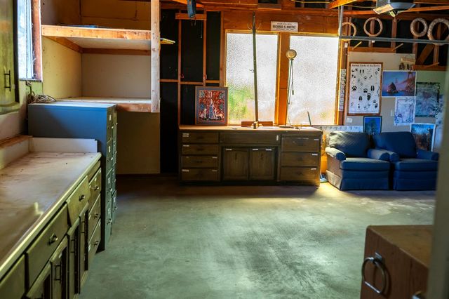 23290 E Shadow Dr, Auburn, CA 95602
