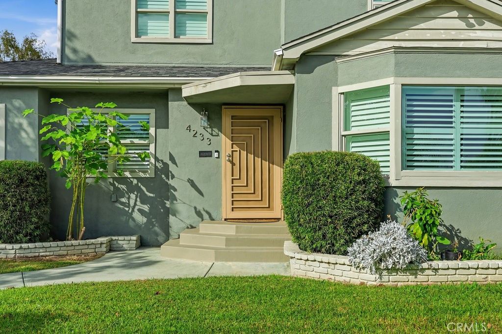 4233 W 25th Street, Los Angeles, CA 90018 — photo 2