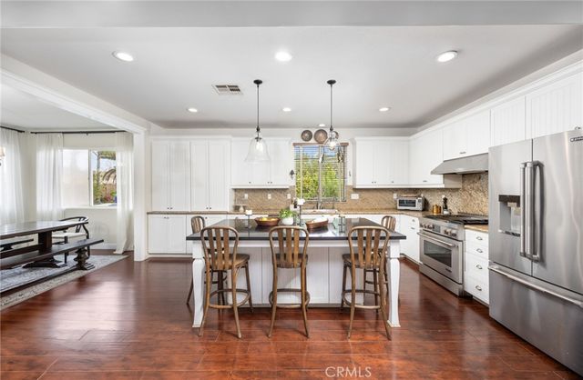 13216 Finish Draft Court, Eastvale, CA 92880