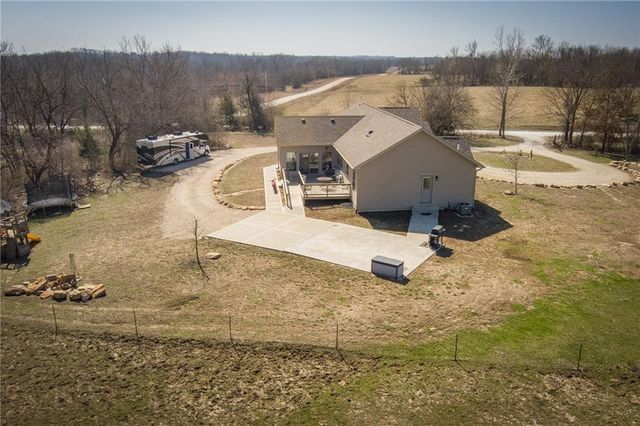 1155 NW 250 Road, Holden, MO 64040