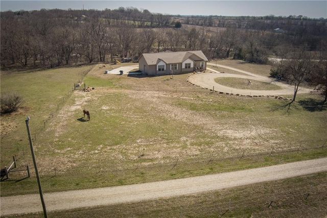 1155 NW 250 Road, Holden, MO 64040