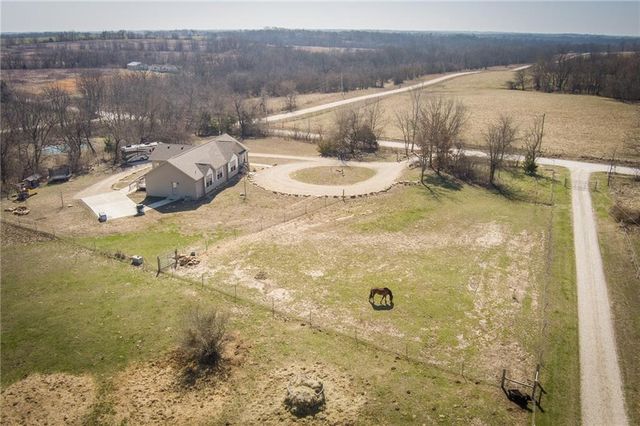 1155 NW 250 Road, Holden, MO 64040