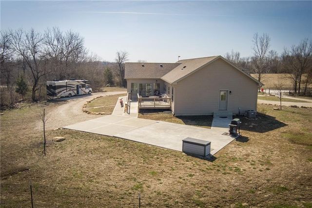 1155 NW 250 Road, Holden, MO 64040
