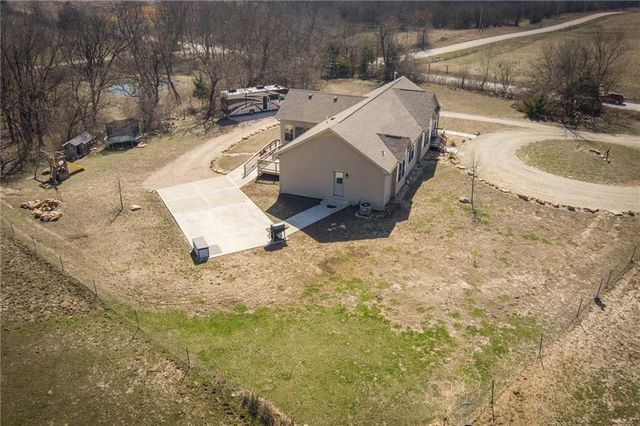 1155 NW 250 Road, Holden, MO 64040