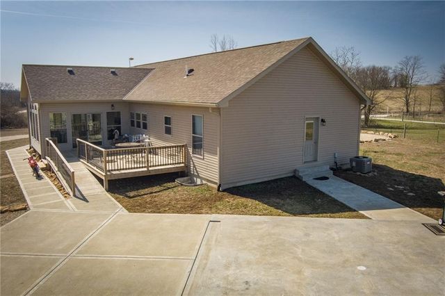 1155 NW 250 Road, Holden, MO 64040