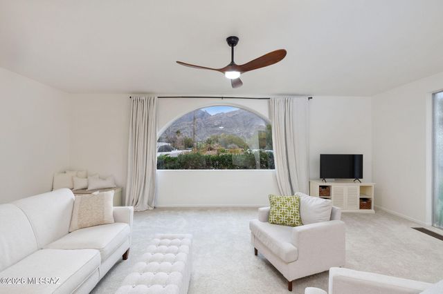 6210 N Camino Pimeria Alta, Tucson, AZ 85718