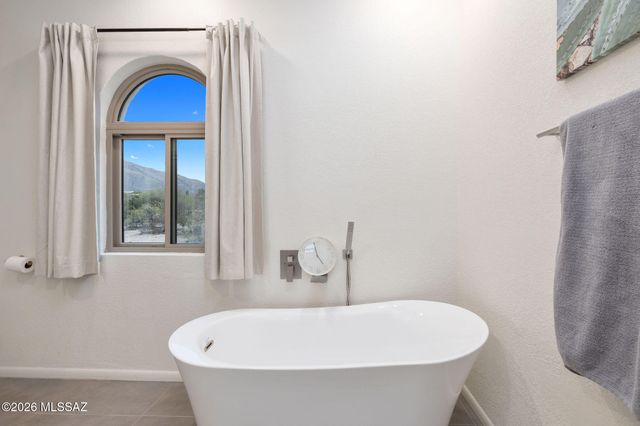 6210 N Camino Pimeria Alta, Tucson, AZ 85718