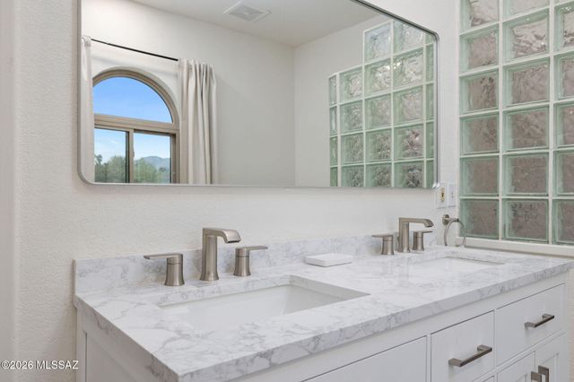 6210 N Camino Pimeria Alta, Tucson, AZ 85718