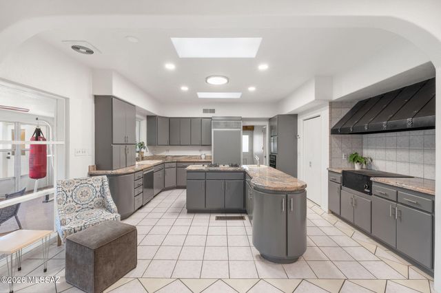 6210 N Camino Pimeria Alta, Tucson, AZ 85718