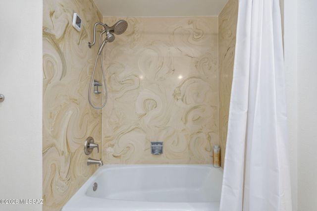 6210 N Camino Pimeria Alta, Tucson, AZ 85718