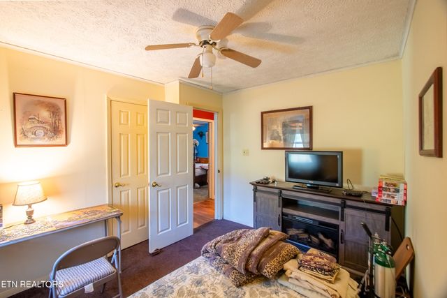 213 Brock Rd, Maynardville, TN 37807