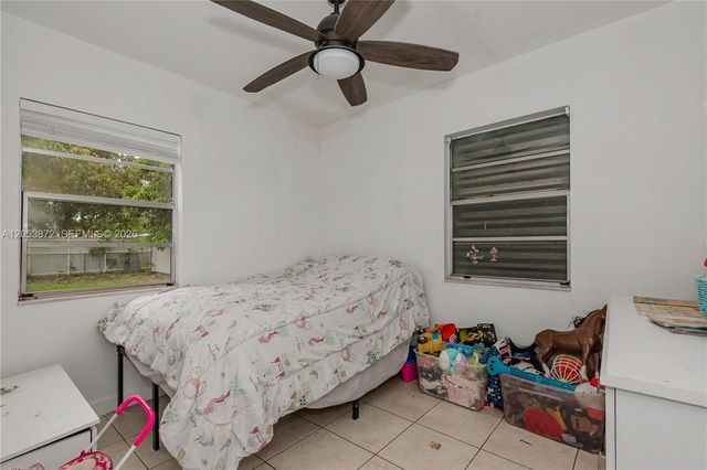 681 NE 1st Pl, Hialeah, FL 33010