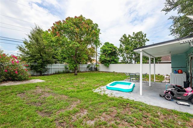 681 NE 1st Pl, Hialeah, FL 33010