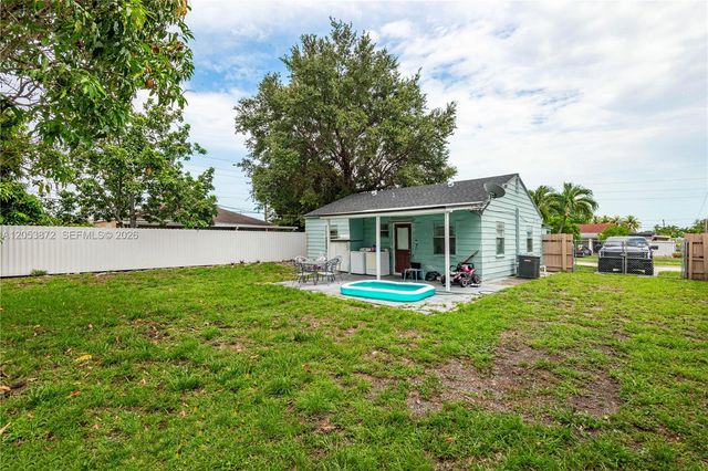 681 NE 1st Pl, Hialeah, FL 33010