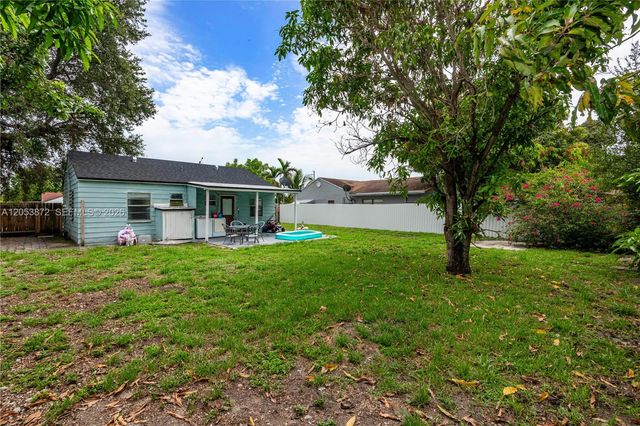 681 NE 1st Pl, Hialeah, FL 33010