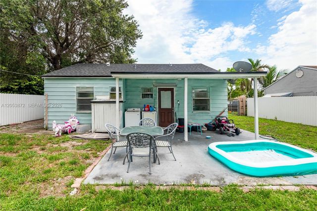 681 NE 1st Pl, Hialeah, FL 33010